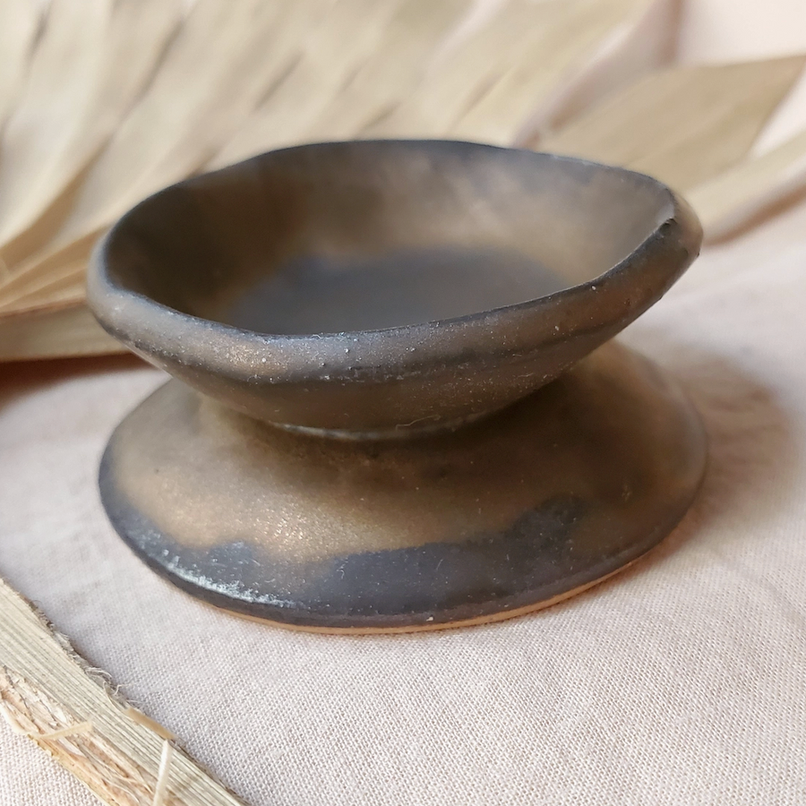 Yo-Yo Dish, Bronze